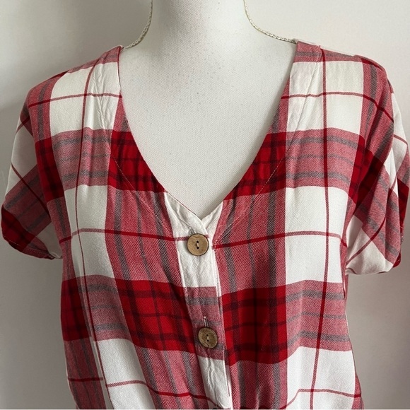Universal Thread • Red White Plaid Tie Blouse - Picture 4 of 6